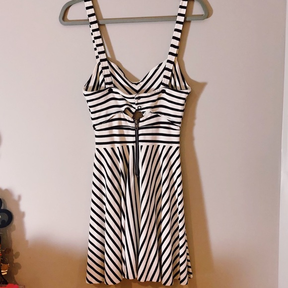 Pacsun | Black and white striped dress - Picture 2 of 4